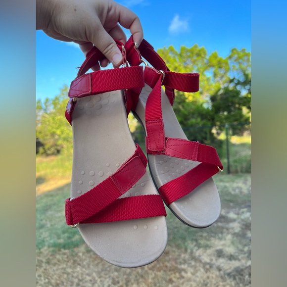 Vionic Cadance Sandal Red Size 8 - Picture 2 of 8
